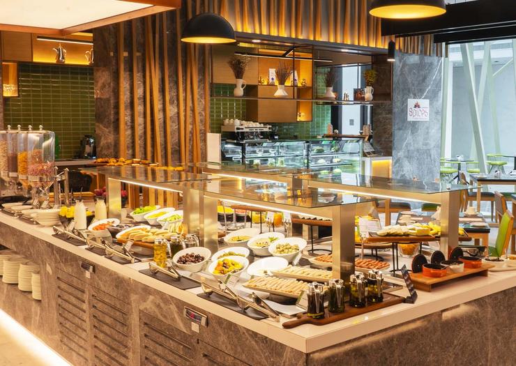 HALF BOARD PACKAGE  Al Khoory Courtyard Hotel Dubai HALF BOARD PACKAGE  Al Khoory Courtyard Hotel Dubai