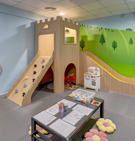 نادي الأطفال “ليتل بي” فندق الخوري كورتيارد Dubái نادي الأطفال “ليتل بي” فندق الخوري كورتيارد Dubái