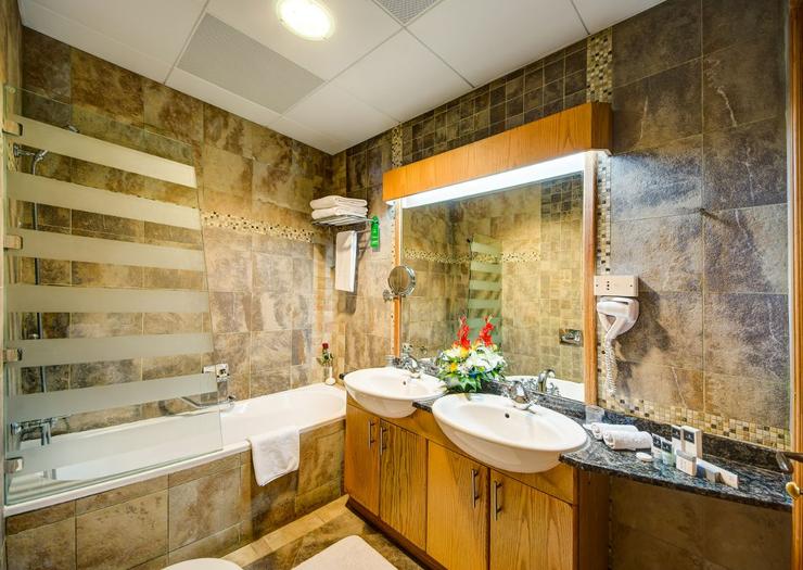 Апартаменты с одной спальней Alkhoory Hotel Apartments Dubai Апартаменты с одной спальней Alkhoory Hotel Apartments Dubai